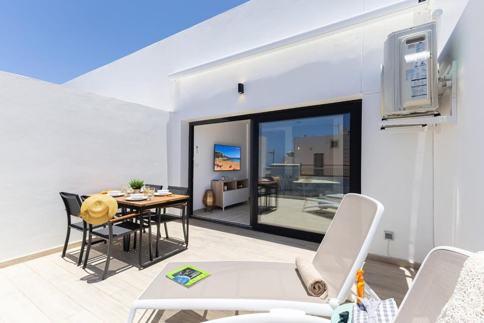 Day, Balcony/Terrace, sunbed