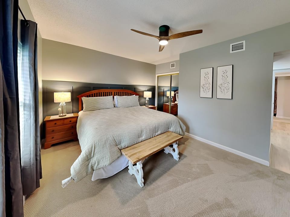 Bed, Bedroom, furniture, air conditioner