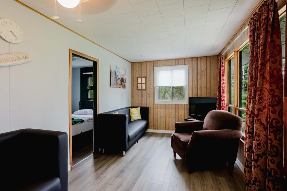 Comfy Cottage in Georgian Bay - Rockwood #9 House in Georgian Bay