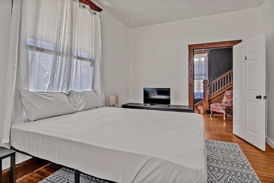 Private Room in Cozy Shared Home Vacation rental in Evansville