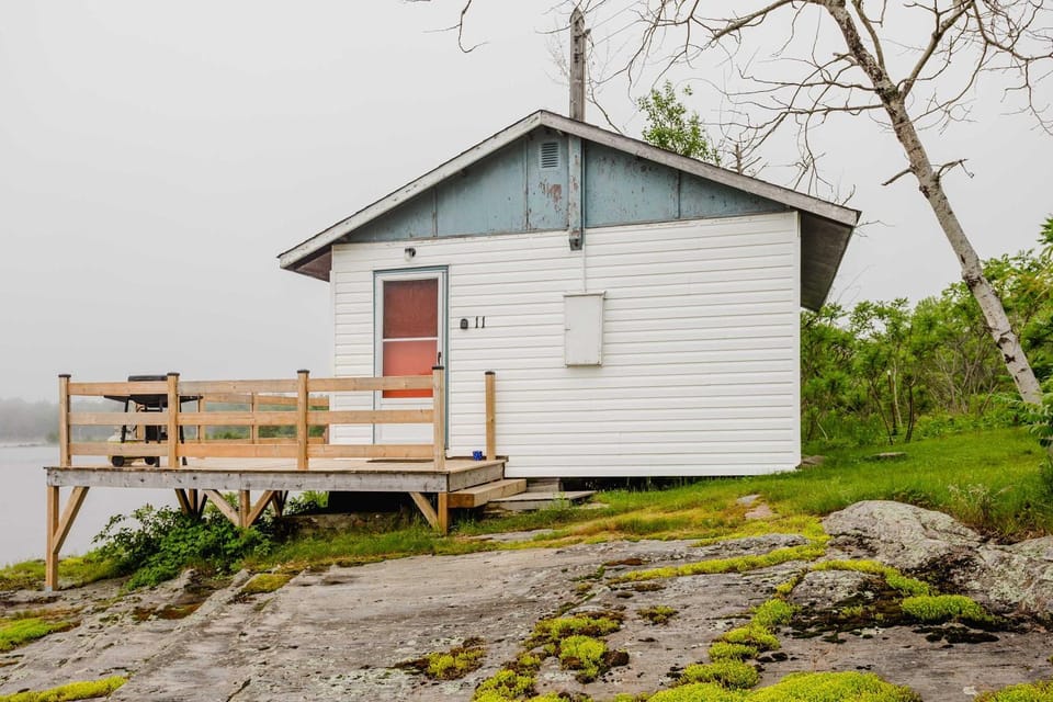 Lakeview Cabin in Georgian Bay - Rockwood #11 Cabin in Georgian Bay