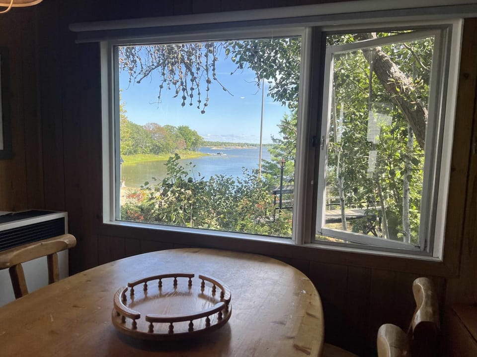 Lakeview Cabin in Georgian Bay - Rockwood #3 Cabin in Georgian Bay