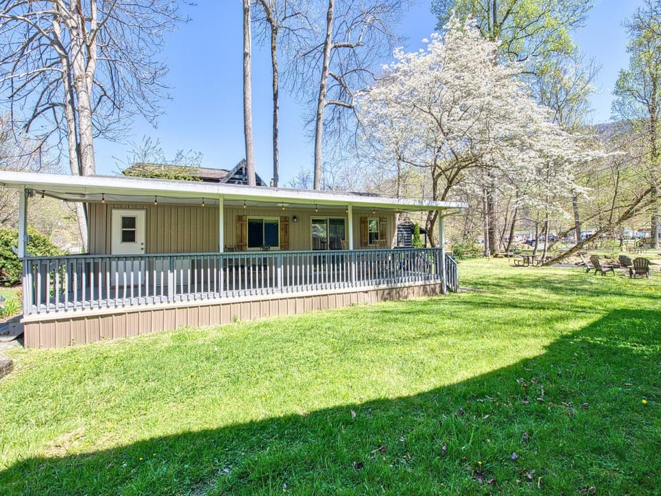 Perfect for Your Mountain Getaway House in Maggie Valley