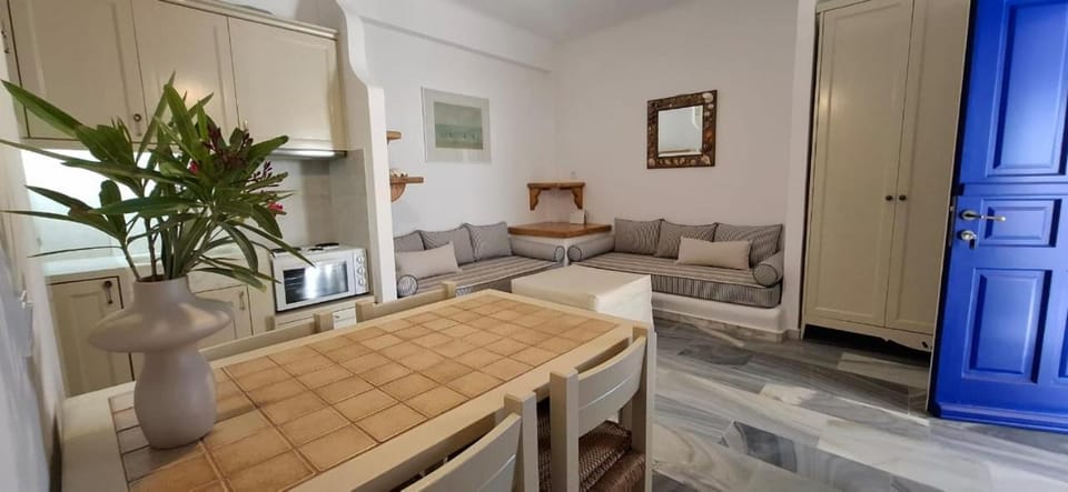 Cozy Island blue home Apartment in Mykonos, Mikonos 846 00, Greece