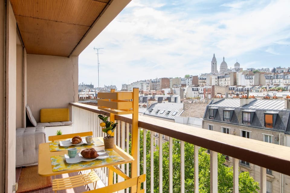Property building, Balcony/Terrace