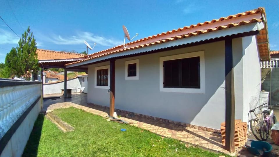 Chacara Souza House in State of São Paulo