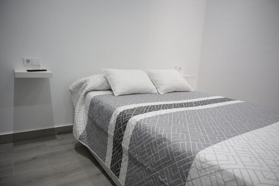 Bed, TV and multimedia