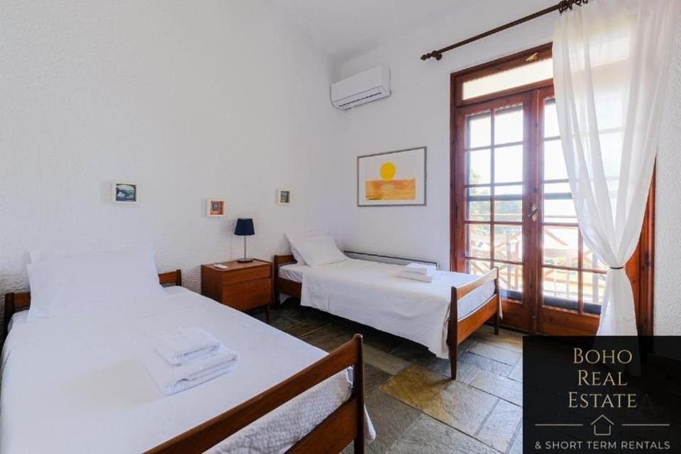 Casa Calma Beachfront 3bdrm Maisonette House in Halkidiki