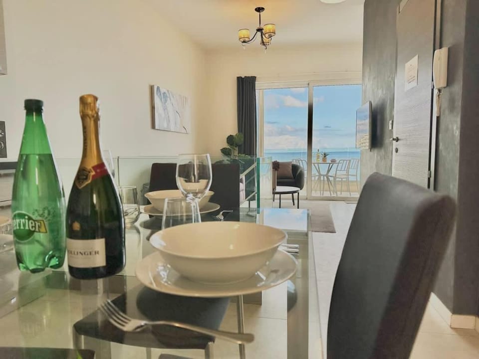Stunning Seafront Duplex in Best Location Apartment in Sliema