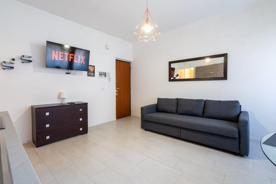 NEW OPENING! Close to St Peter & Free Netflix Apartment in Rome