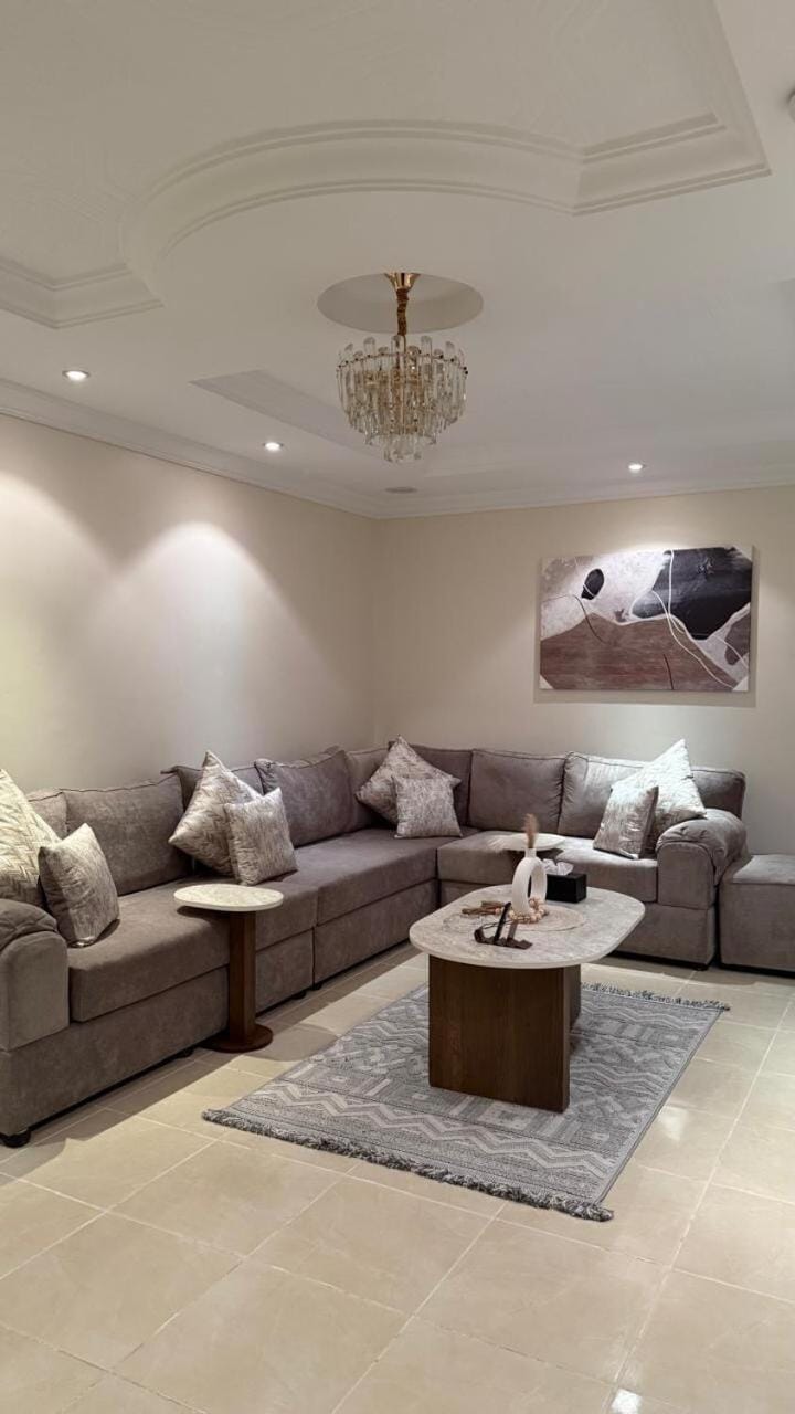 HomeSuiet Apartment in Jeddah