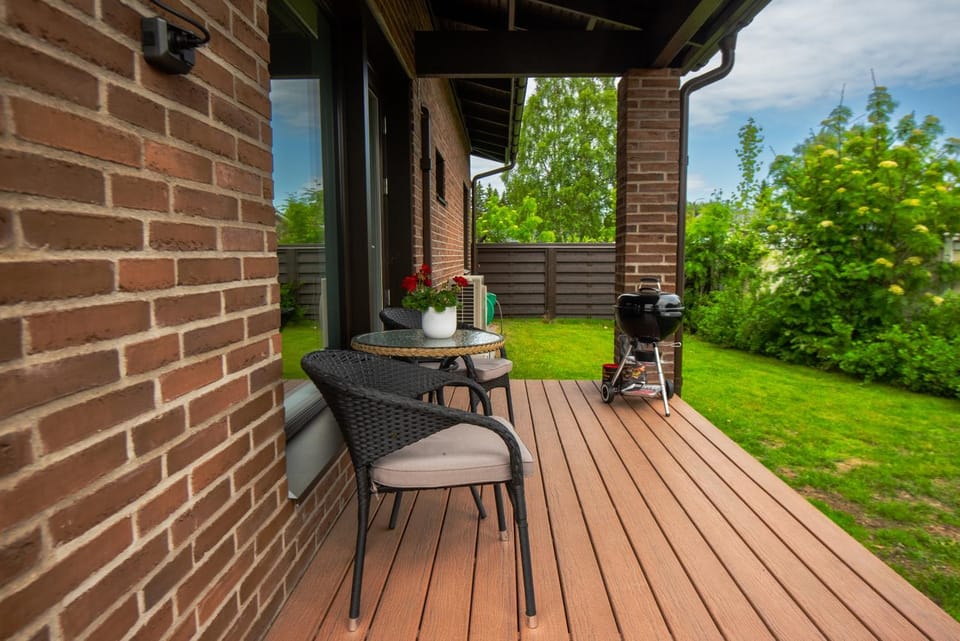 Patio, Spring, Summer, BBQ facilities, Garden