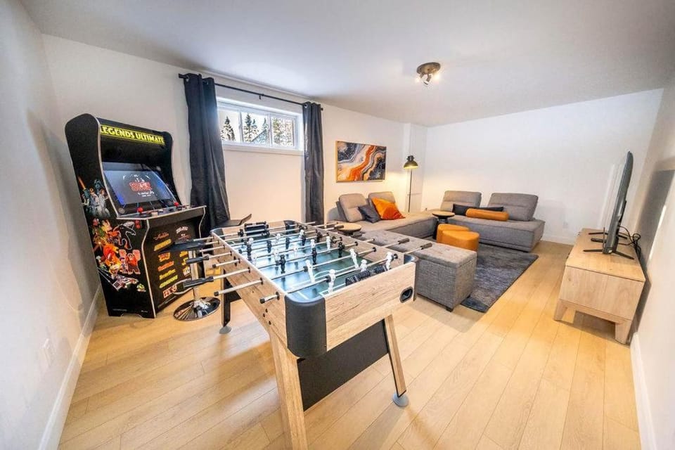 Chalet Le Mysa Spa & Great Comfort Chalet in Quebec