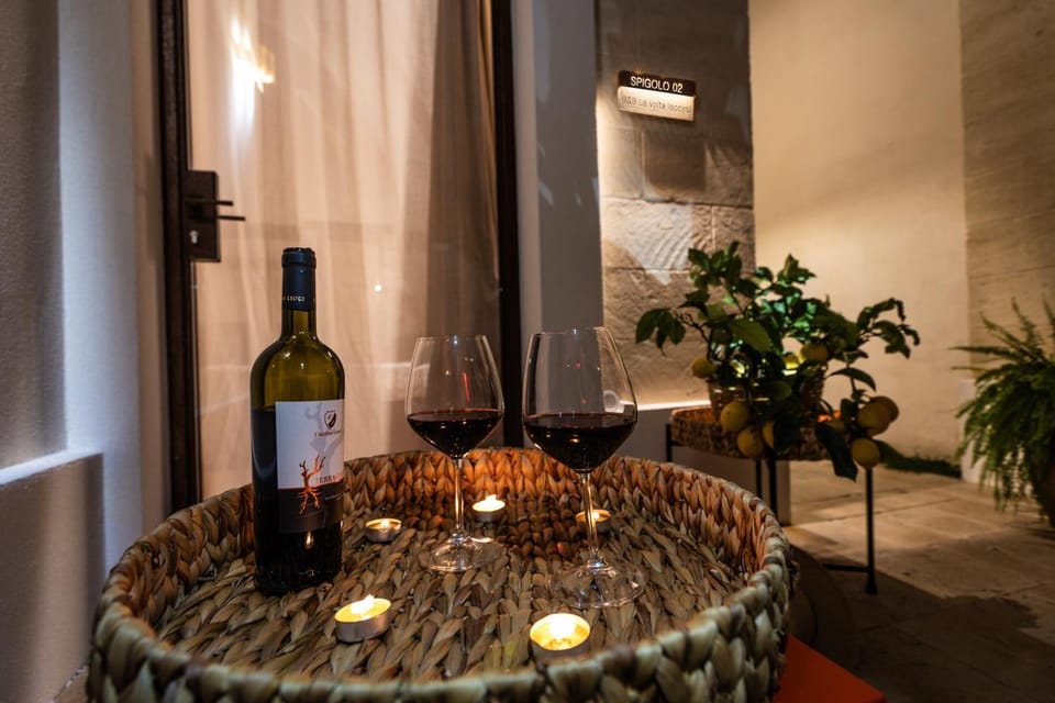 Garden, Garden, Food and drinks, Garden view, Garden view, Drinks, Alcoholic drinks