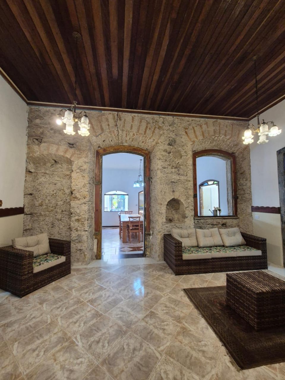 Living room, Seating area