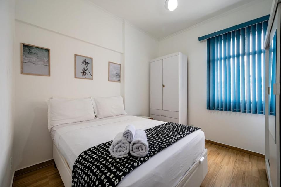 9 minutes from Copacabana Beach, next to subway Apartment in Rio de Janeiro