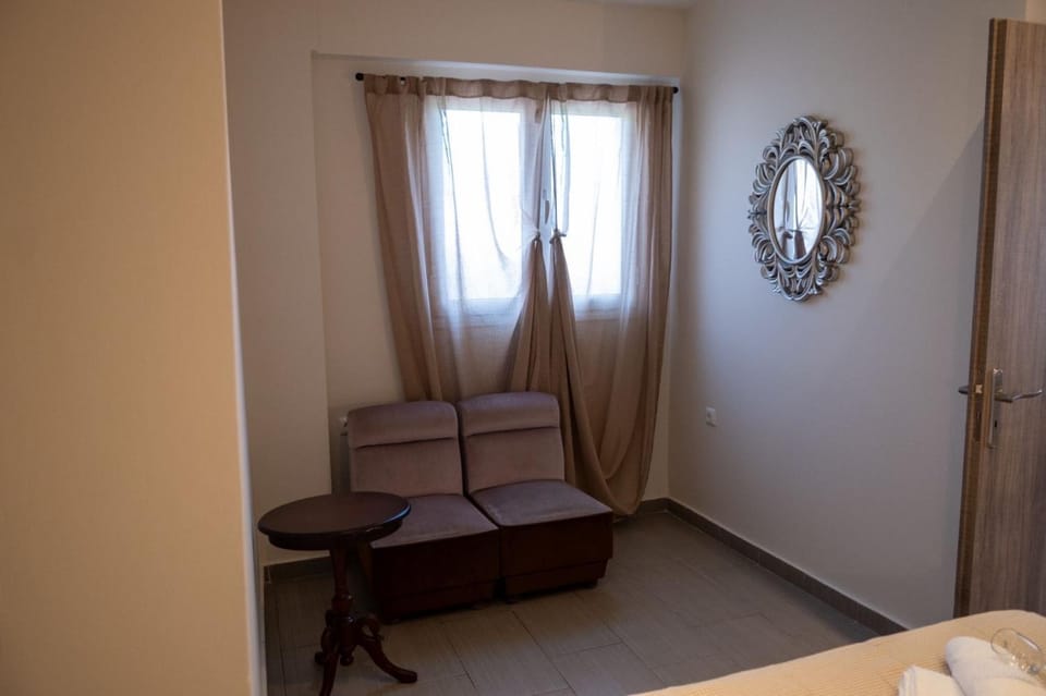 TSABAS BEACH SIDE APARTMENTS ΤΣΑΜΠΑΣ Παραλιακά διαμερίσματα 3 Apartment in Peloponnese, Western Greece and the Ionian