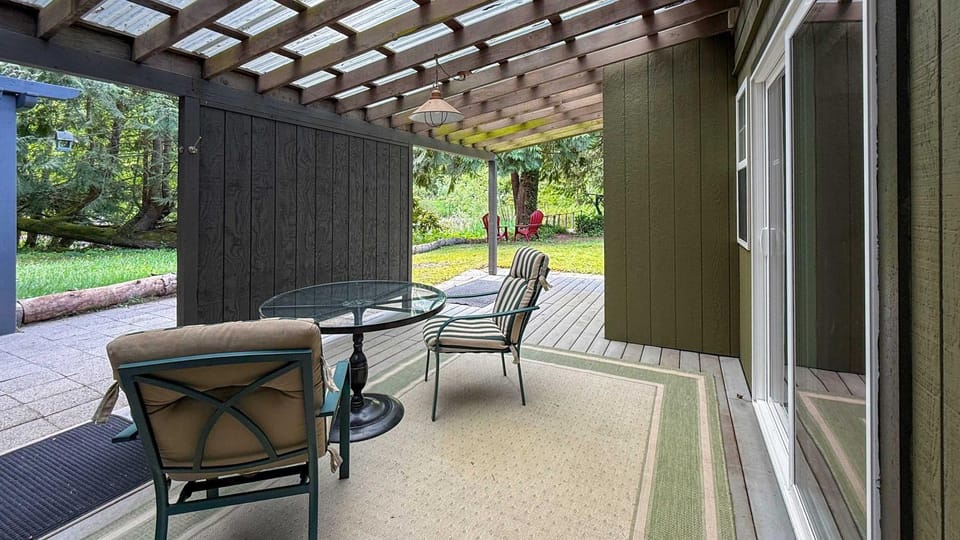 Dragonfly Haven House in Washington