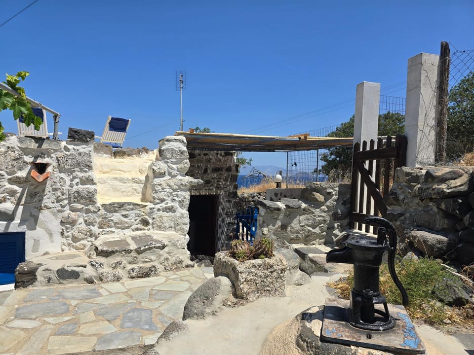 The Krani Apartment in Decentralized Administration of the Aegean