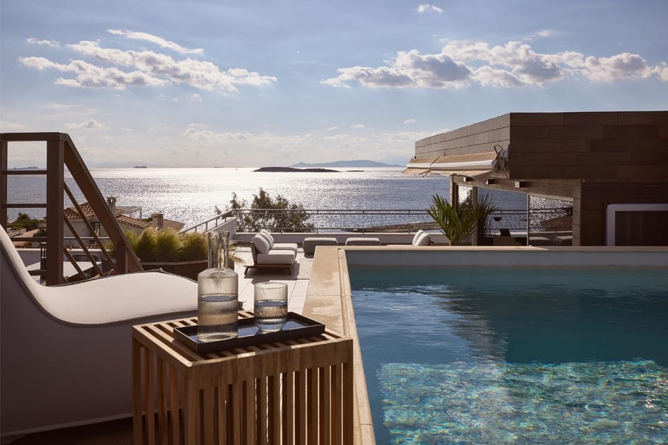 Balcony/Terrace, Pool view, Sea view, Swimming pool, sunbed