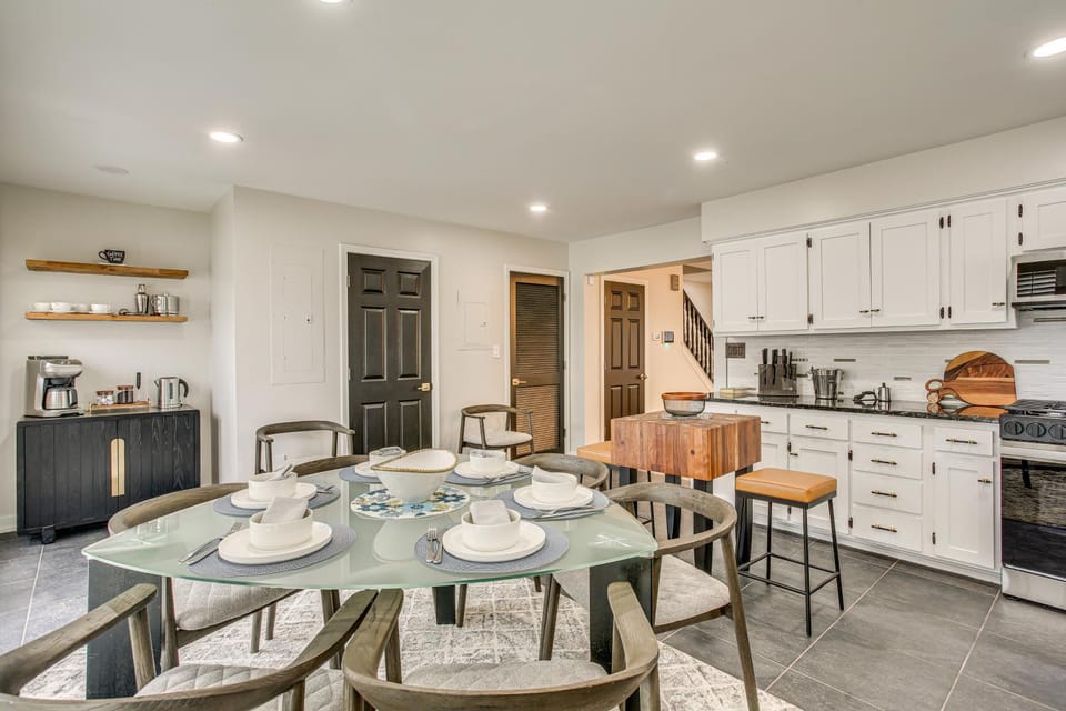 Luxe & Cozy Gem: Walk to Beach & Boardwalk - Bikes House in Atlantic City