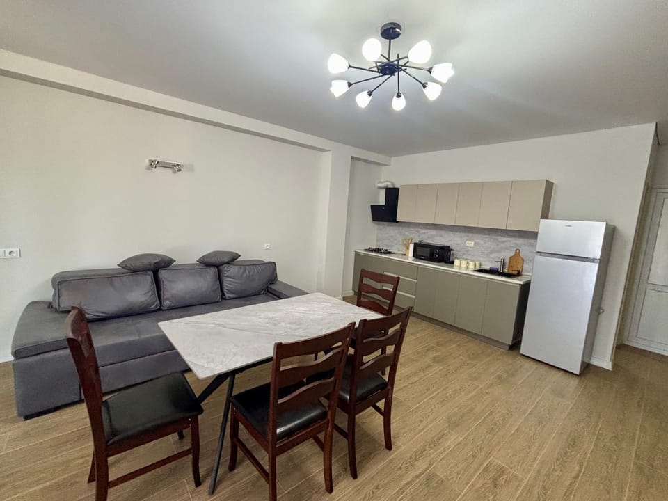 Seating area, Dining area, pet friendly