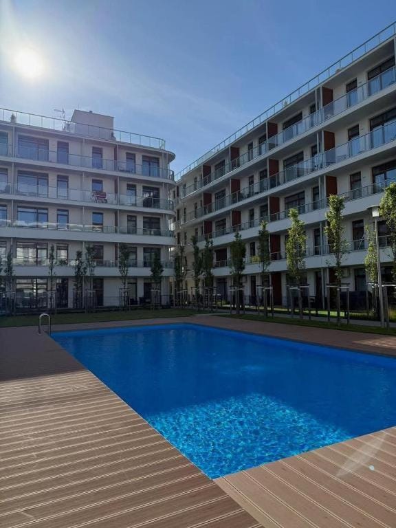 Pool view, Swimming pool, sunbed