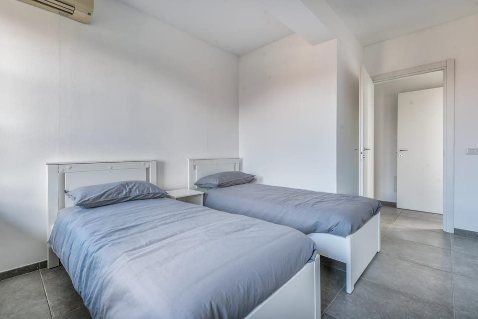 Terrace Apartments - Milano & Rho Fiera Apartment in Lombardy