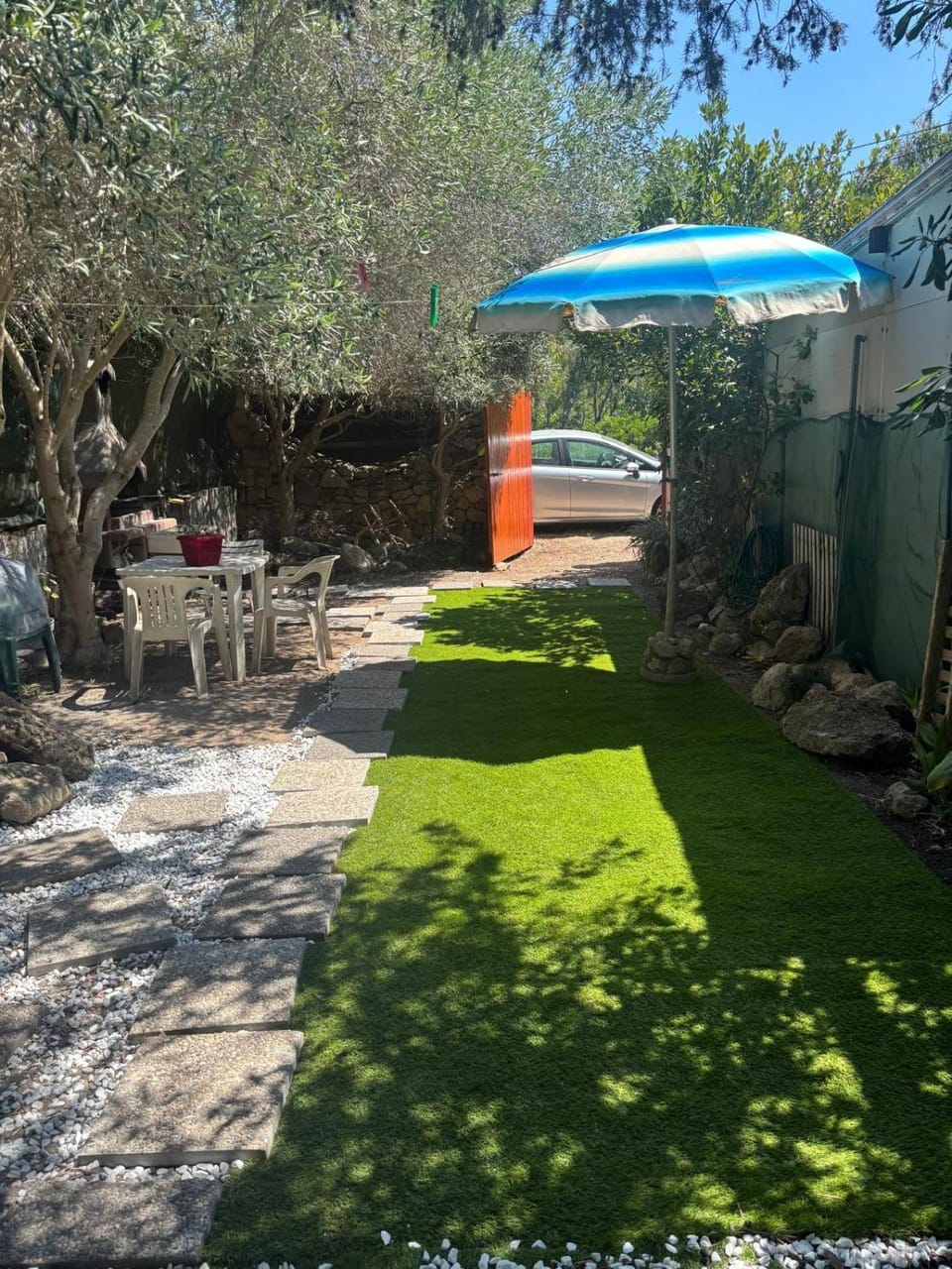 Property building, Garden