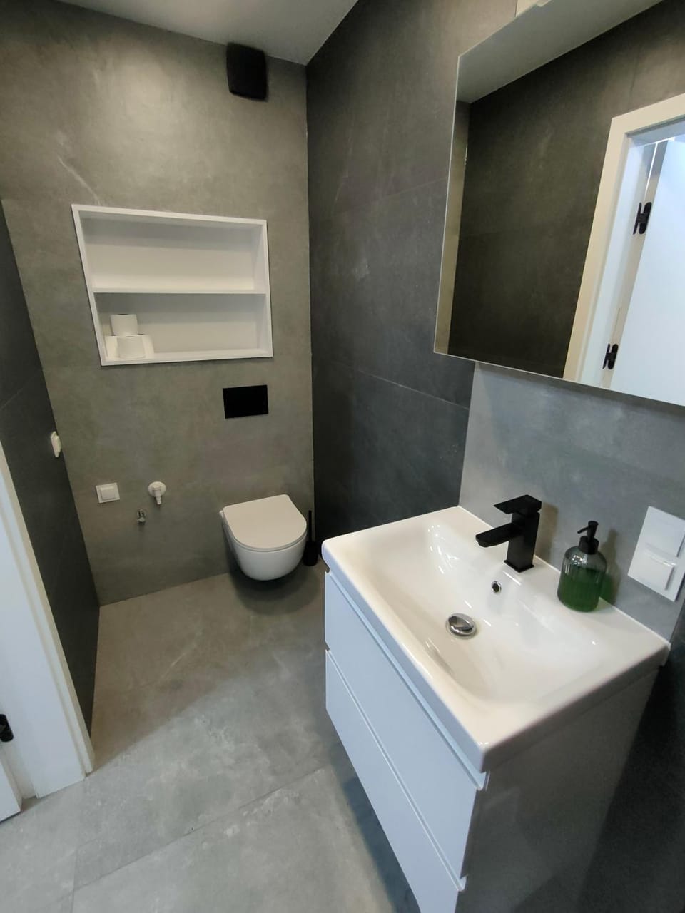 Toilet, Bathroom
