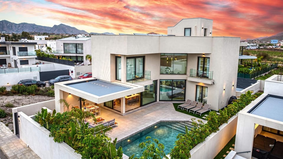 Vera Vida Villa in Andalusia