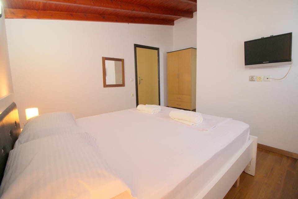 Ksamil City Center Villa House in Ksamil