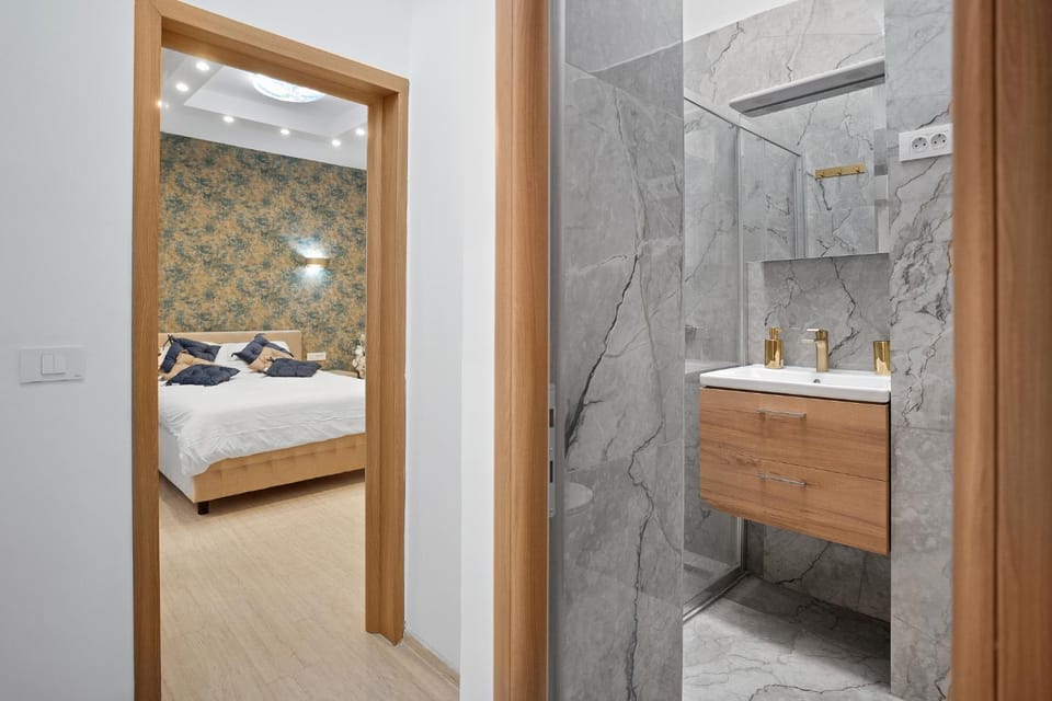 Victoriei Avenue Gem Apartment in Bucharest