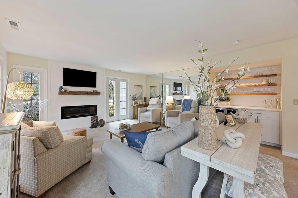 Serene Golf & Lagoon Escape 235 Evian Villa in Shipyard Villa in Hilton Head Island