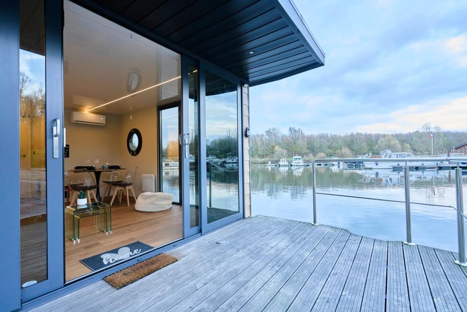 Patio, Natural landscape, Lake view, River view