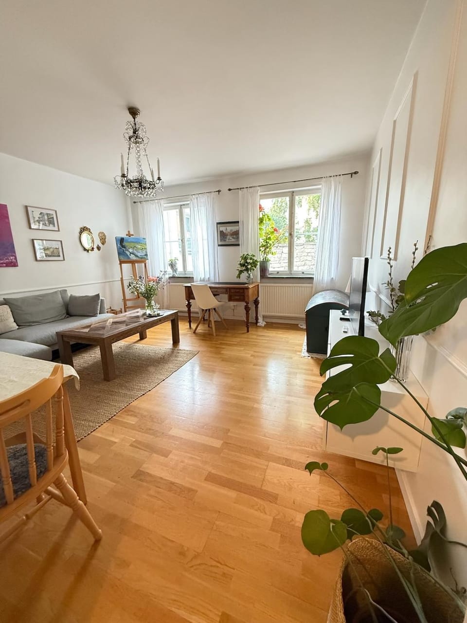 Romantic old town home Apartment in Visby
