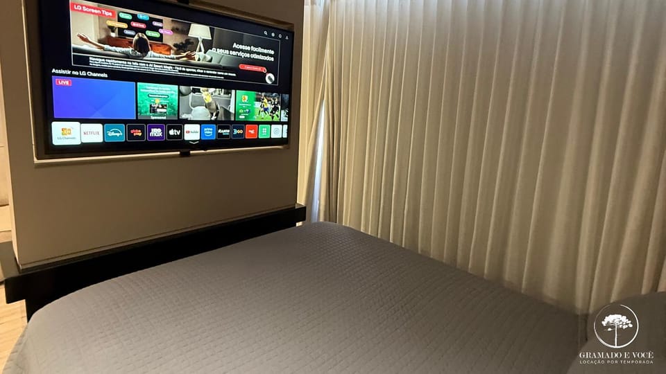 Communal lounge/ TV room, Bed, TV and multimedia, Photo of the whole room, Evening entertainment, Bedroom