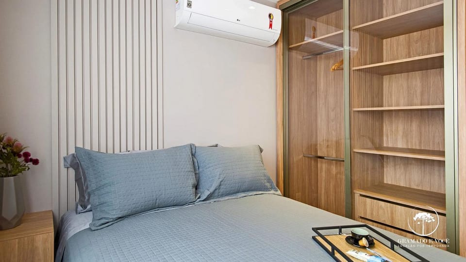 Bed, Photo of the whole room, Bedroom, wardrobe