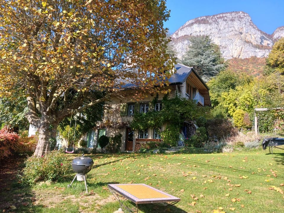 Appartement tout confort dans maison de charme Apartment in Auvergne-Rhône-Alpes