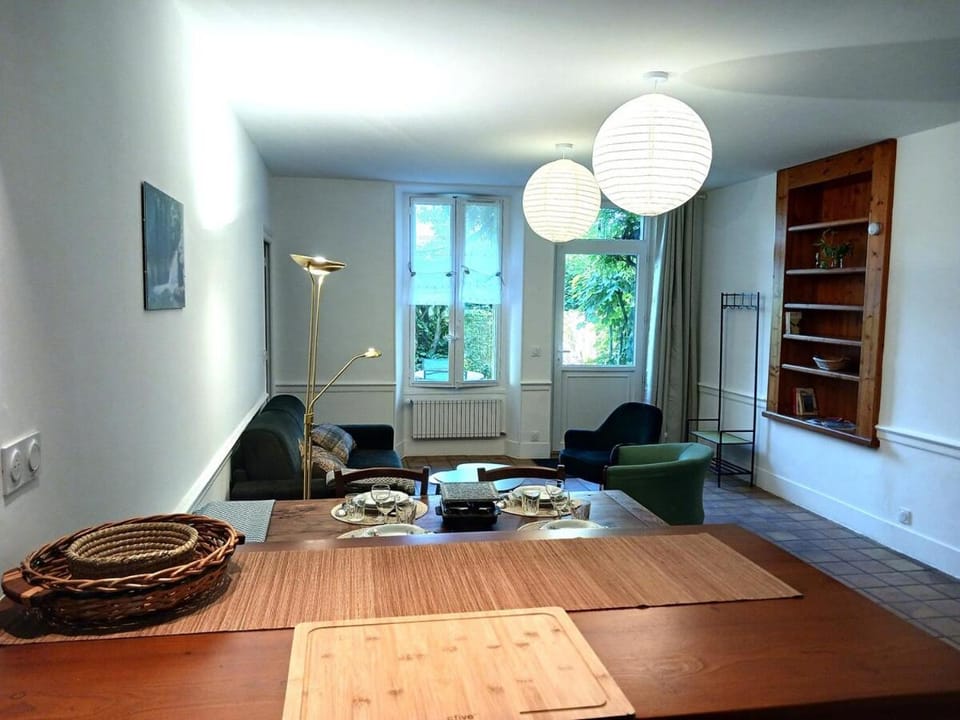 Appartement tout confort dans maison de charme Apartment in Auvergne-Rhône-Alpes