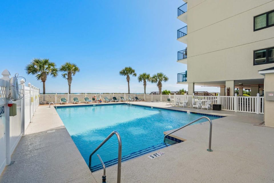 Beach Club I Unit 5F - Oceanfront House in North Myrtle Beach