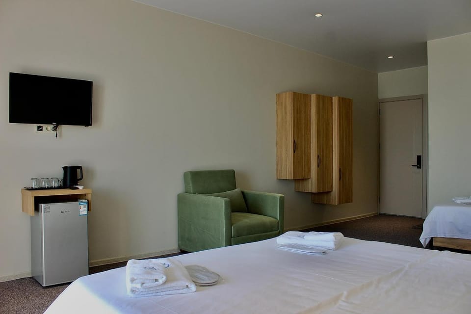 TV and multimedia, Bedroom, wardrobe
