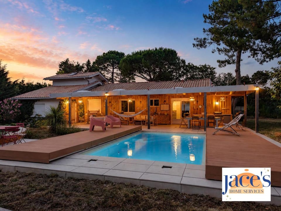 Patio, Swimming pool