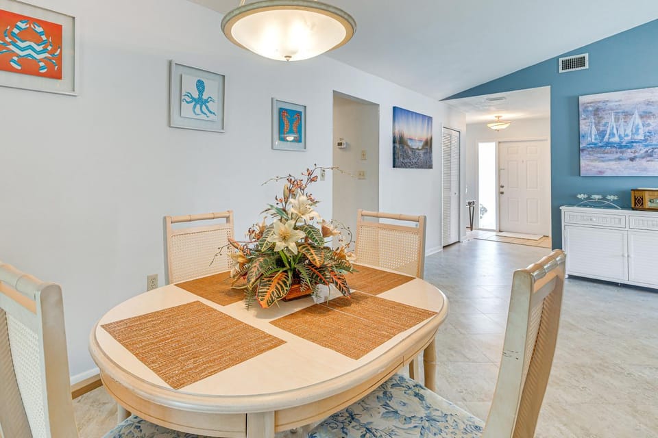 Home w/ Space to Unwind Near Fort Myers Beach! House in Iona