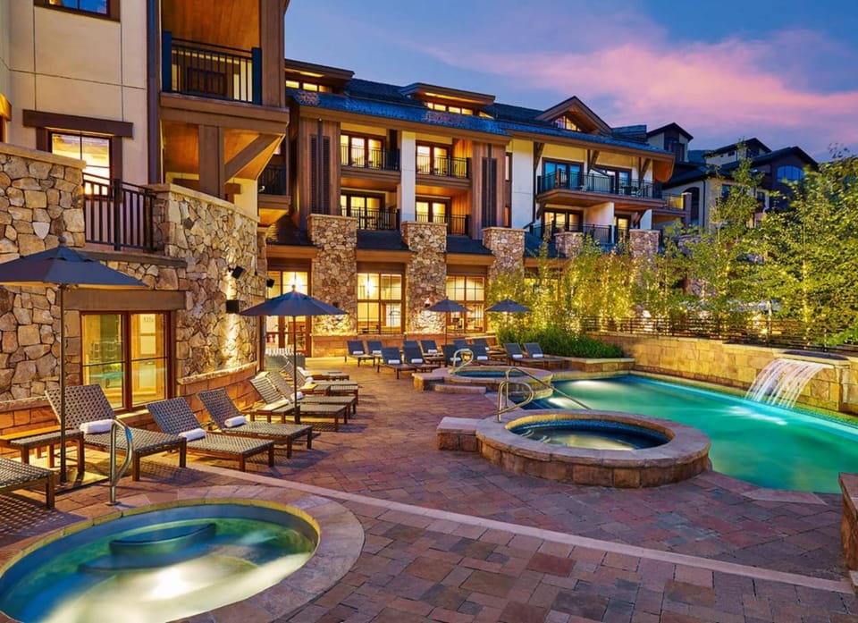 Reduced Rates, Full Private Condo within a 5 Star Hotel, Vail Village Location Apartment in Vail