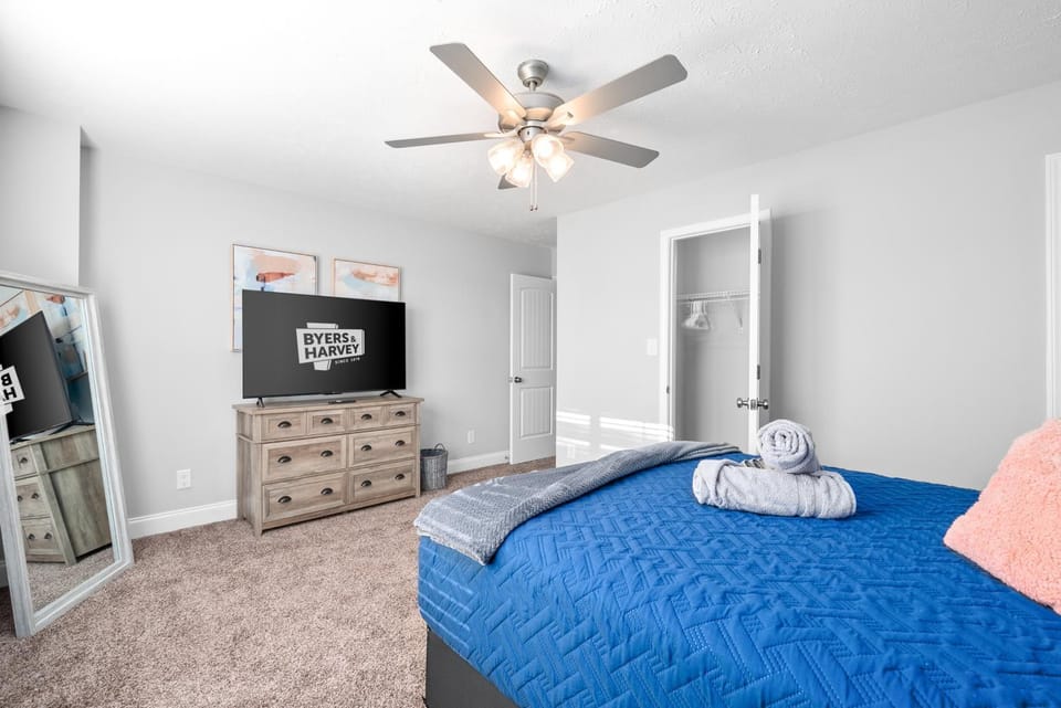 Unit #908 Peachers Place Townhomes House in Clarksville