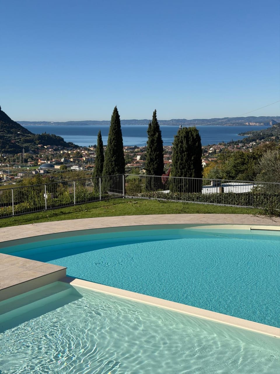 Nearby landmark, Natural landscape, Lake view, Mountain view, Pool view, Swimming pool