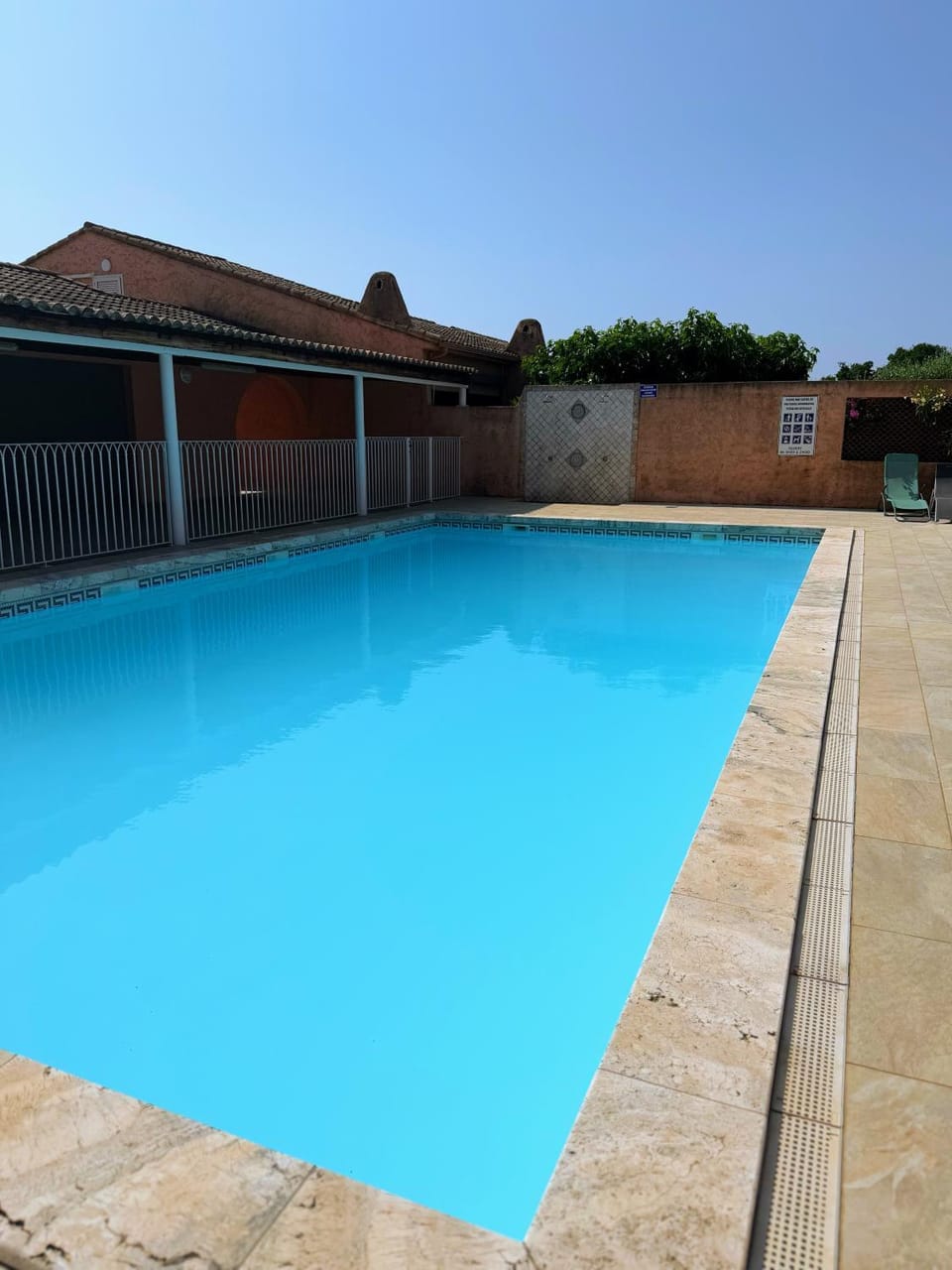 Day, Pool view, Swimming pool, sunbed