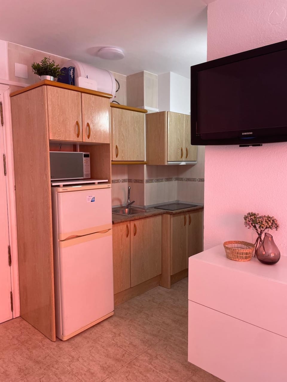 Kitchen or kitchenette