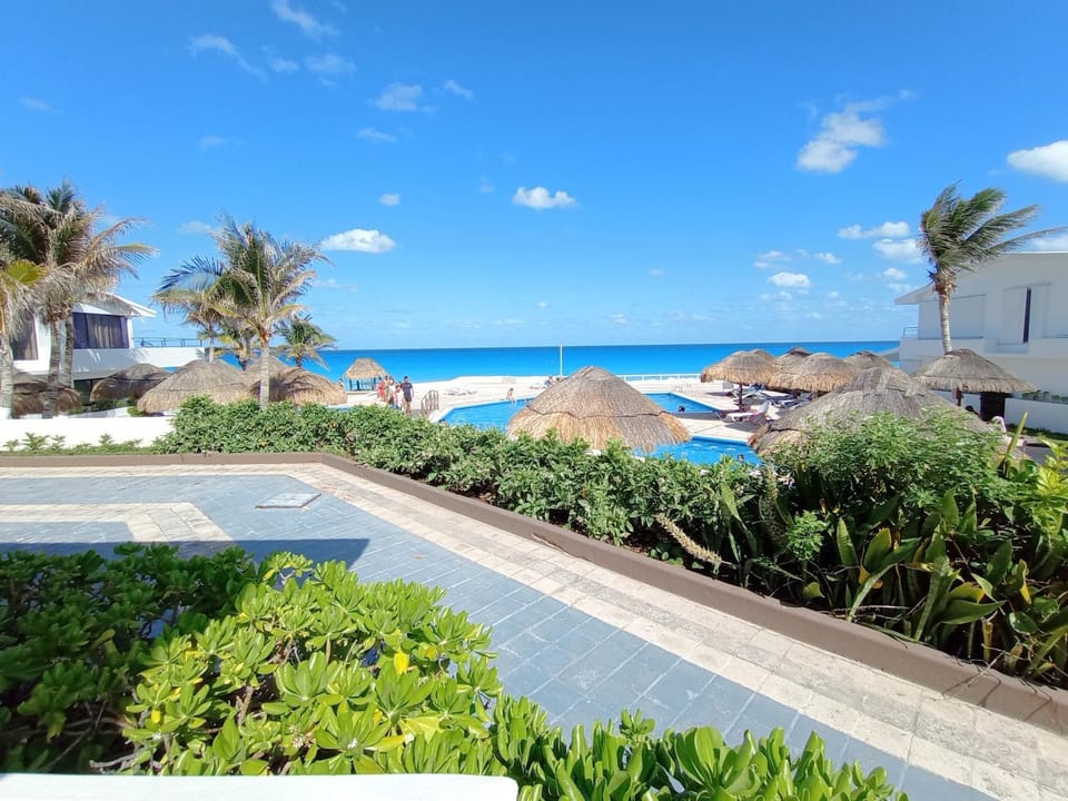 Nearby landmark, Spring, Day, Natural landscape, Garden, Beach, Sea view